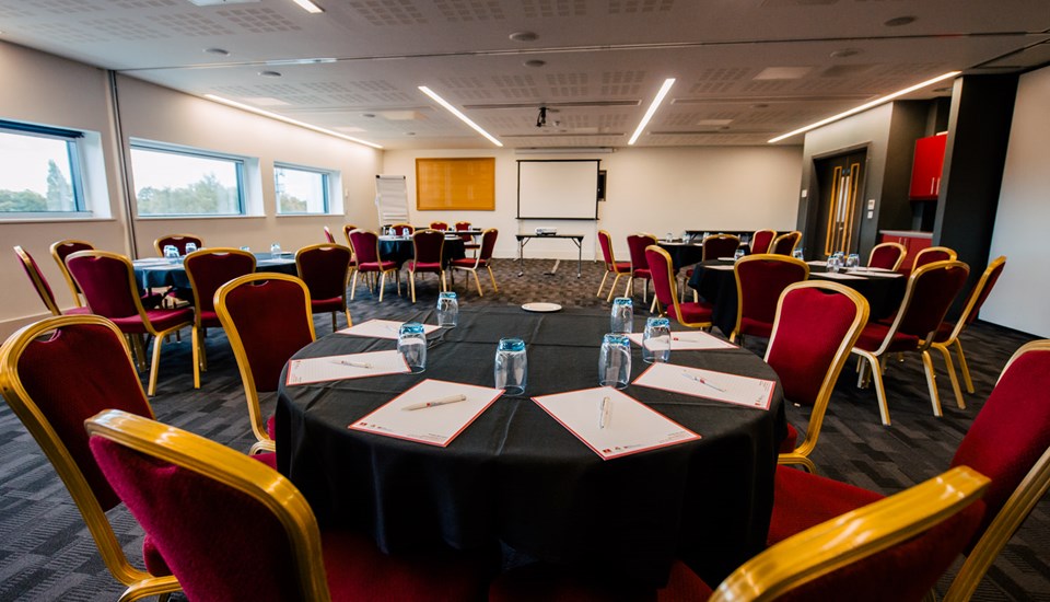 The Press Lounge At Emirates Old Trafford (6)