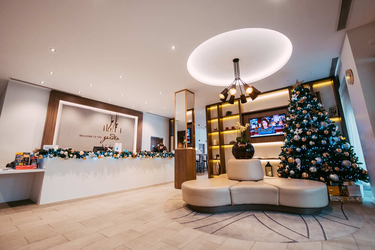 Lancashirecricketclub Christmasdecorationsshoot Webresolution 271119 MANCPHOTO001